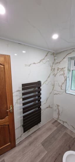 Three-Bathroom House with Wall-Mounted Suites, a Bathroom project by Lateres, Blackburn with Darwen (image 9 of 17)