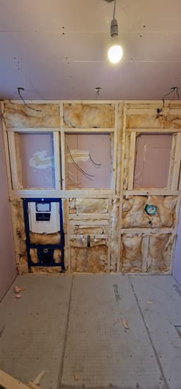 Three-Bathroom House with Wall-Mounted Suites, a Bathroom project by Lateres, Blackburn with Darwen (image 11 of 17)