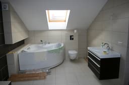 Modern Black and White Loft Bathroom, a Bathroom project by Lateres, Blackburn with Darwen (image 8 of 12)